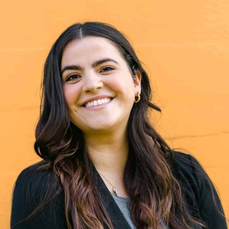 Alexandra Brackett, Legal Assistant